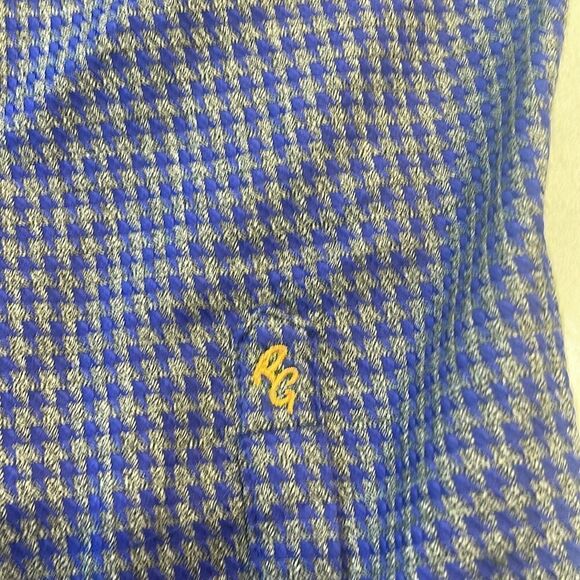 Robert Graham men’s medium shirt beautiful piece if you know this brand love it. - Picture 3 of 12